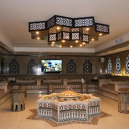 Rival Hotel Amman Buitenkant foto